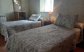El Patio De Las Tinajas